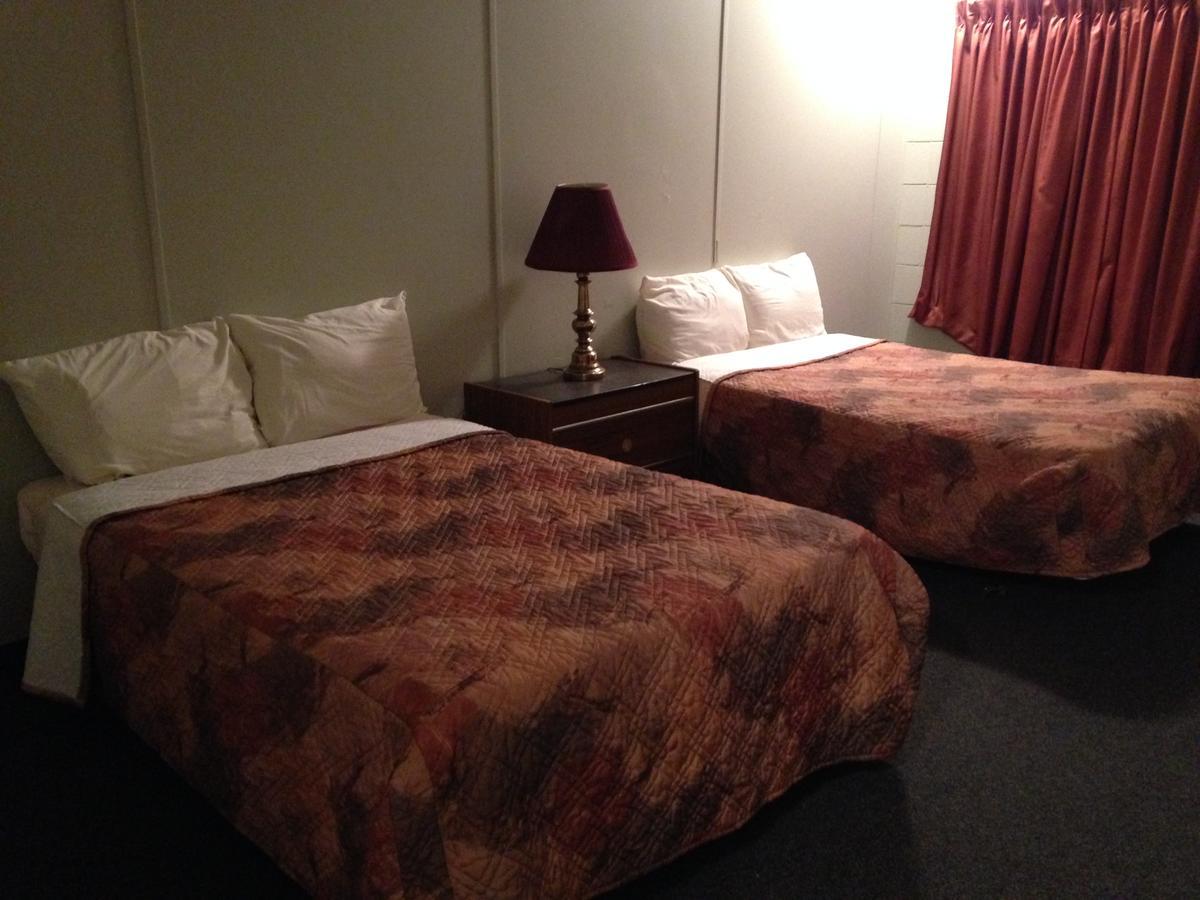 Macklin Motor Inn Esterno foto