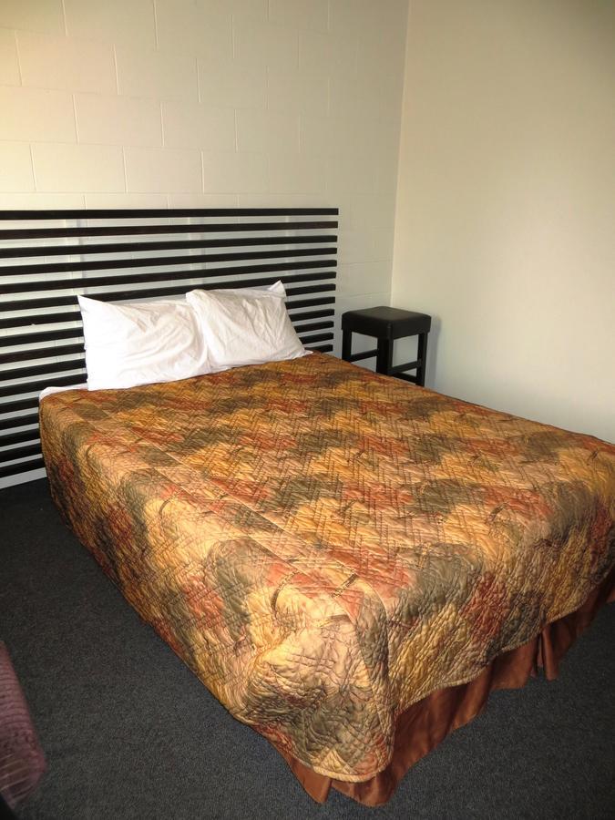 Macklin Motor Inn Esterno foto