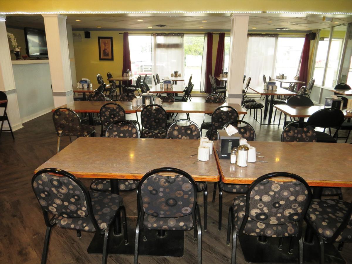 Macklin Motor Inn Esterno foto