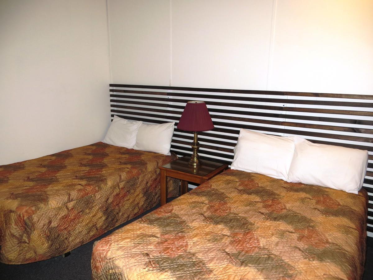 Macklin Motor Inn Esterno foto